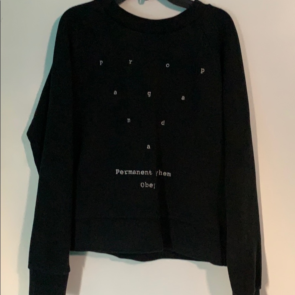 Obey black wording sweater